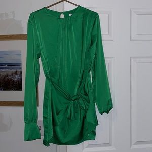 Runway Scout - Green, Size 6, long sleeve dress